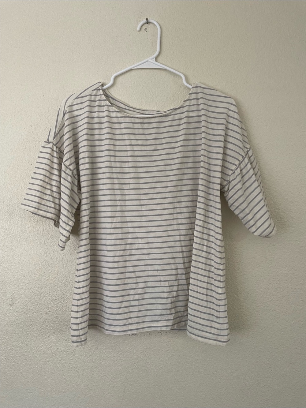 Garnet Hill Striped Short Sleeve Top - White and Gray